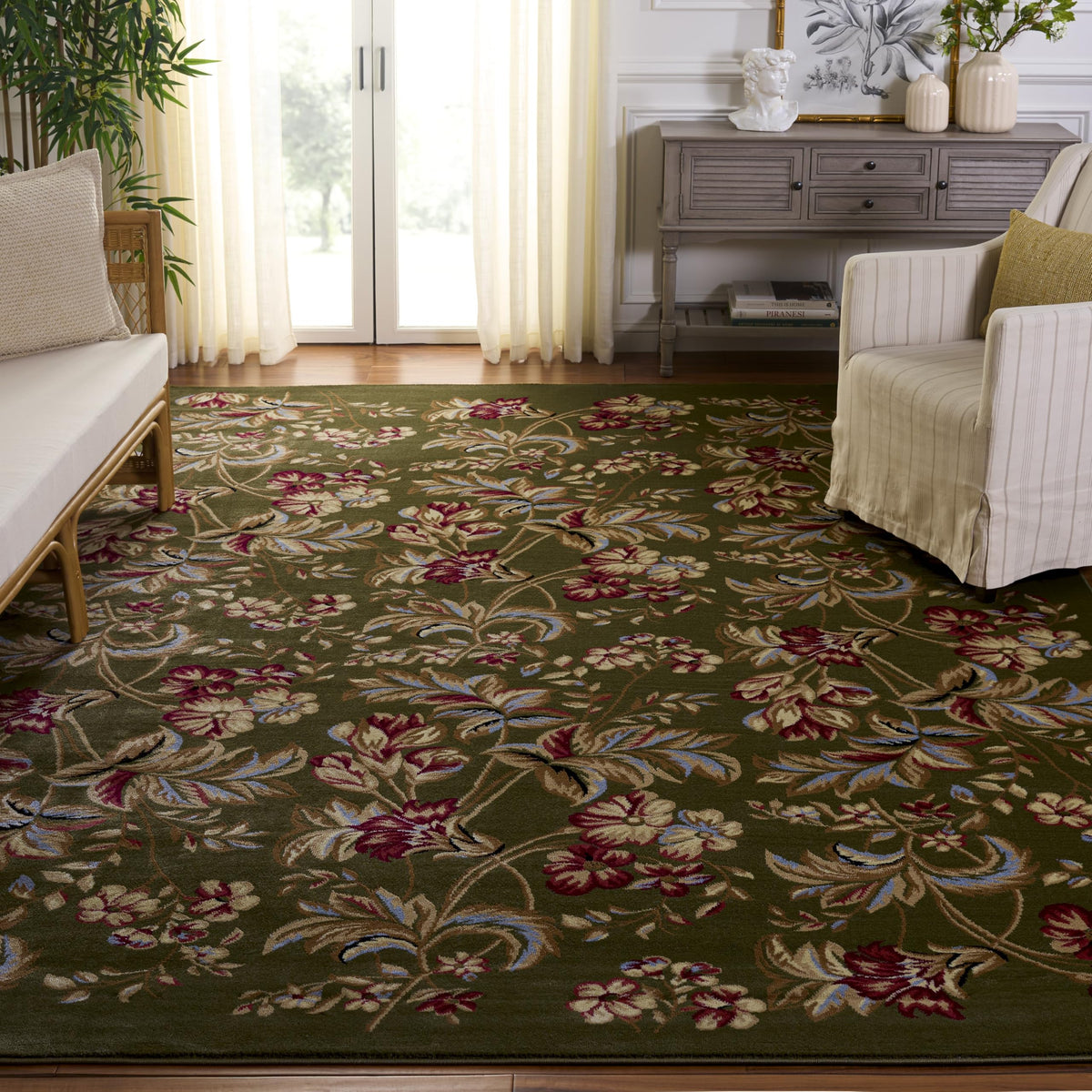 SAFAVIEH Lyndhurst Collection Area Rug - 5'3" Round, Sage, Traditional Floral Design, Non-Shedding & Easy Care, Ideal for High Traffic Areas in Living Room, Bedroom (LNH326B)