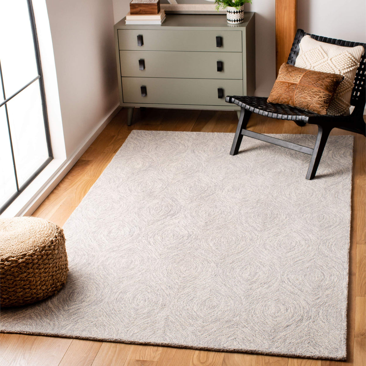 SAFAVIEH Area Rug 8x10 - Micro-Loop Collection - Large - Grey & Ivory, Handmade Wool, Ideal for Living Room, Bedroom, Office, Dining Space (MLP615F)