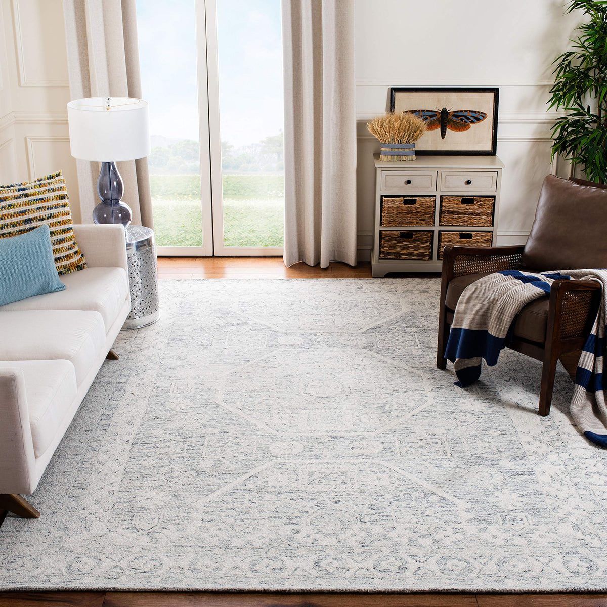 SAFAVIEH Micro-Loop Collection Area Rug - 9' x 12', Charcoal & Ivory, Handmade Wool, Ideal for High Traffic Areas in Living Room, Bedroom (MLP524H)