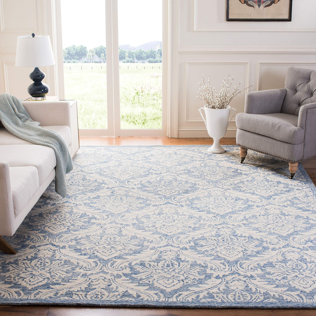 SAFAVIEH Micro-Loop Collection Area Rug - 5' x 8', Blue, Handmade Damask Wool, Ideal for High Traffic Areas in Living Room, Bedroom (MLP513M)