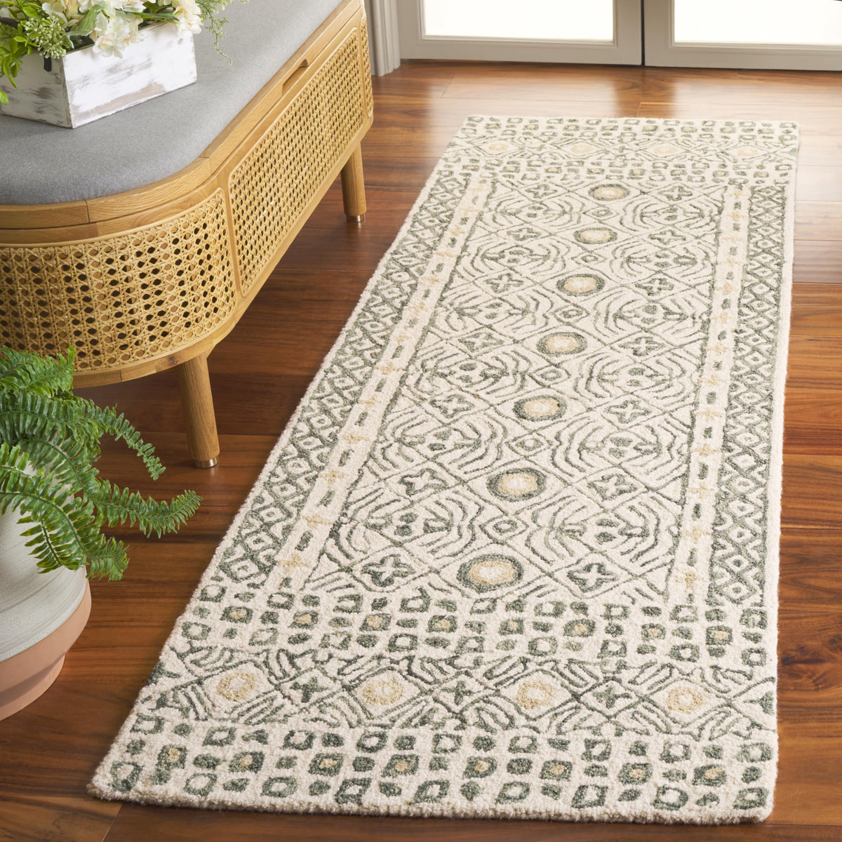SAFAVIEH Micro-Loop Collection Accent Rug - 4' x 6', Charcoal & Ivory, Handmade Wool, Ideal for High Traffic Areas in Entryway, Living Room, Bedroom (MLP801H)