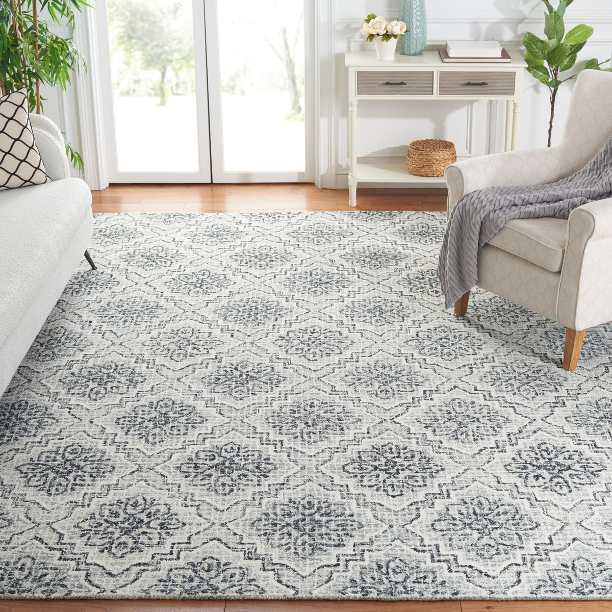 SAFAVIEH Abstract Collection Area Rug - 6' x 9', Blue & Grey, Handmade Wool, Ideal for High Traffic Areas in Living Room, Bedroom (ABT201A)