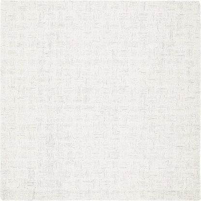 SAFAVIEH Micro-Loop Collection Area Rug - 5' Square, Light Grey & Ivory, Handmade Wool, Ideal for High Traffic Areas in Living Room, Bedroom (MLP537F)