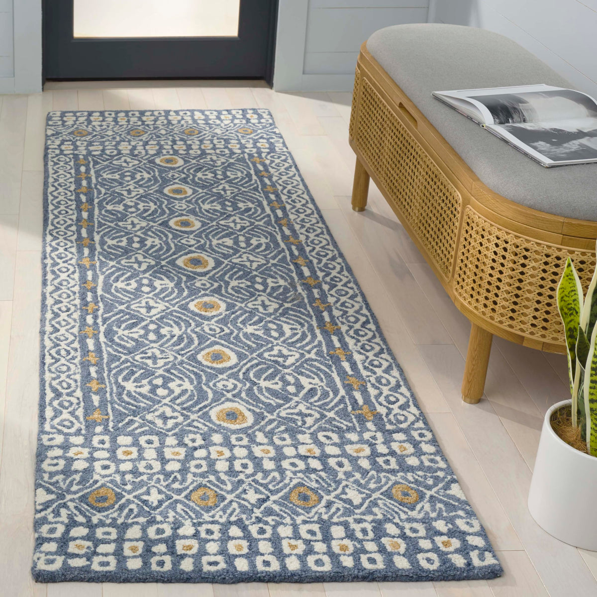 SAFAVIEH Micro-Loop Collection Accent Rug - 4' x 6', Charcoal & Ivory, Handmade Wool, Ideal for High Traffic Areas in Entryway, Living Room, Bedroom (MLP801H)