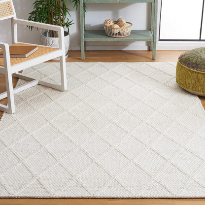 SAFAVIEH Natura Area Rug 4x6, Wool Knotted Ivory & Ivory NAT310A