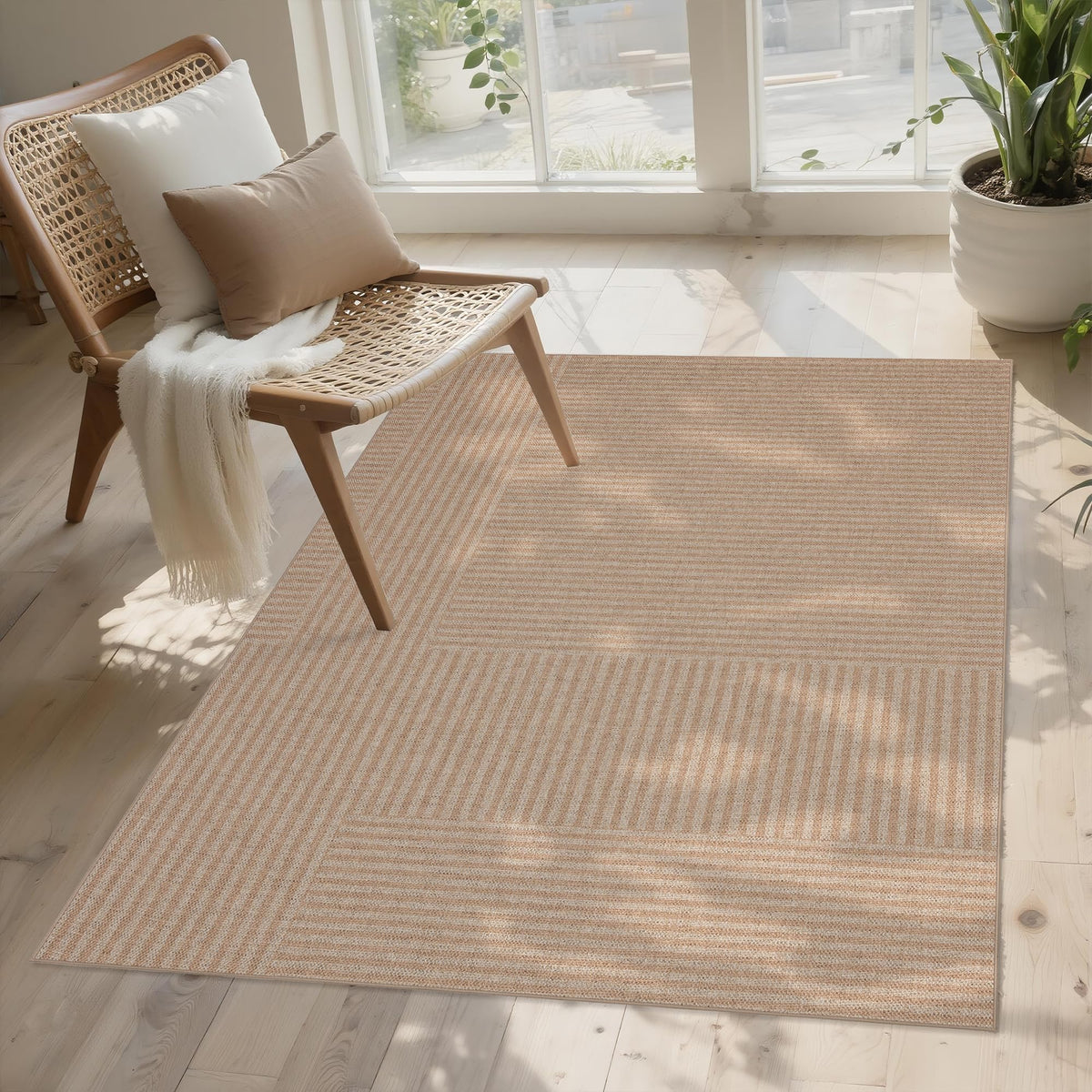 Easy Jute Rug for Pet Homes: 4x6 Outdoor Rug - Geometric Arch Pattern