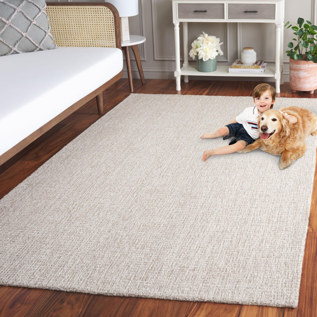 Martha Stewart x SAFAVIEH Area Rug Collection - 9' x 12', Light Grey & Ivory, Handmade Wool, Ideal for Living Room, Bedroom, Office, Dining Space (MSR3378F)