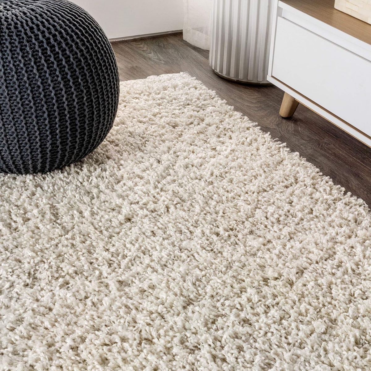 JONATHAN Y Mercer Shag Plush Cream Runner Rug, 2x8, Contemporary, Modern, Easy-Cleaning for Living Room, Bedroom, Kitchen, Pet Friendly, Non-Shedding (MCR106D-28)