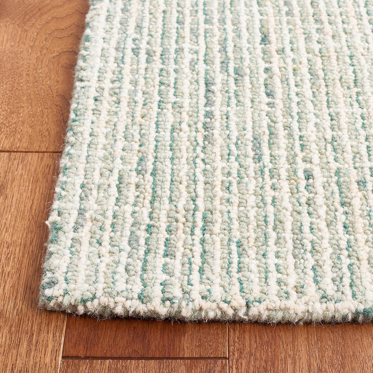 SAFAVIEH Area Rug 8x10 - Abstract Collection - Large - Green & Ivory, Handmade Wool, Ideal for Living Room, Bedroom, Office, Dining Space (ABT484Y)