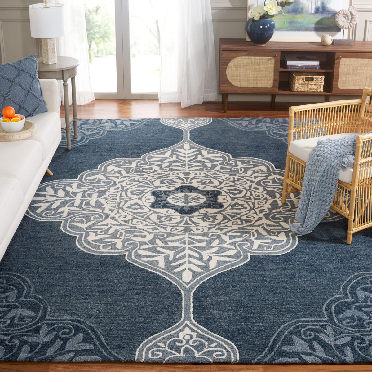 SAFAVIEH Area Rug 8x10 - Micro-Loop Collection - Large - Blue & Ivory, Handmade Wool, Medallion Design, Ideal for Living Room, Bedroom, Office, Dining Space (MLP620M)
