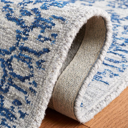 SAFAVIEH Micro-Loop Collection Area Rug - 5' x 8', Blue, Handmade Wool, Ideal for High Traffic Areas in Living Room, Bedroom (MLP955M)