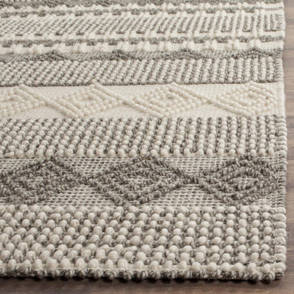 SAFAVIEH Natura Wool Area Rug 3'x5', Soft Plush Boho Grey & Ivory NAT102A