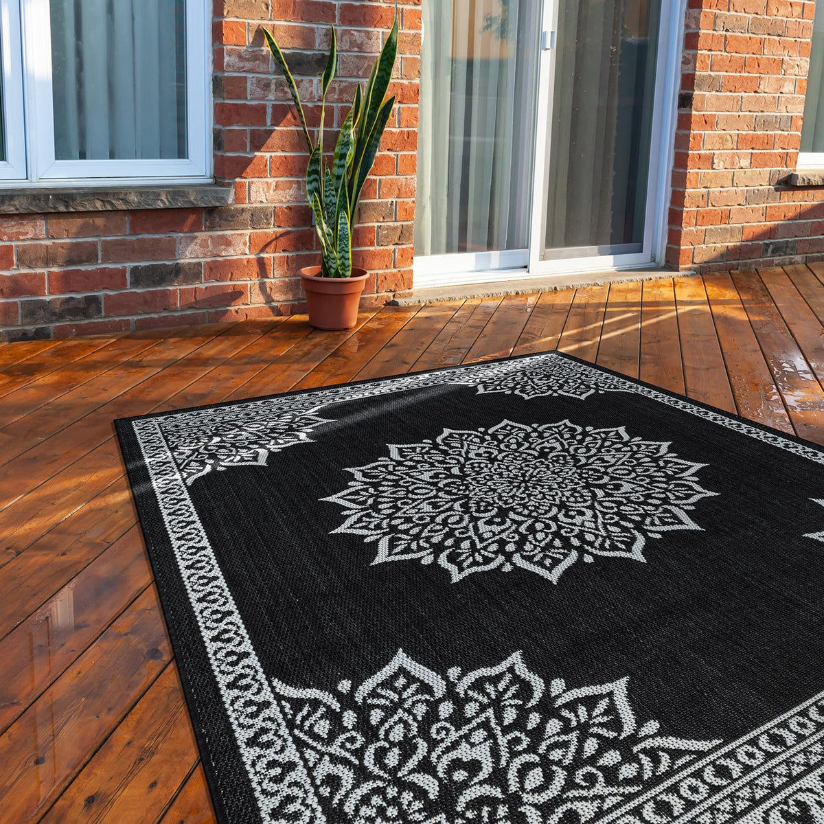 CAMILSON Indoor Outdoor Rug, 6x9 Bordered Dark Grey Black Modern Area Rugs for Indoor and Outdoor Patios, Kitchen and Hallway Mats, Washable Porch Deck Outside Carpet (Bordered Black, 6 x 9)