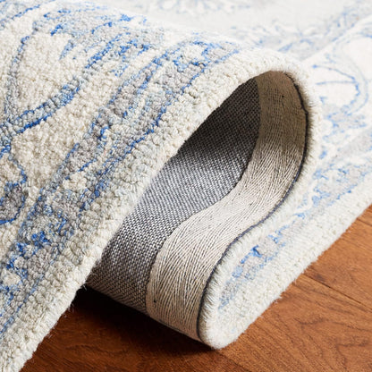 SAFAVIEH Micro-Loop Collection Area Rug - 6' x 9', Light Blue & Ivory, Handmade Wool, Ideal for High Traffic Areas in Living Room, Bedroom (MLP536L)