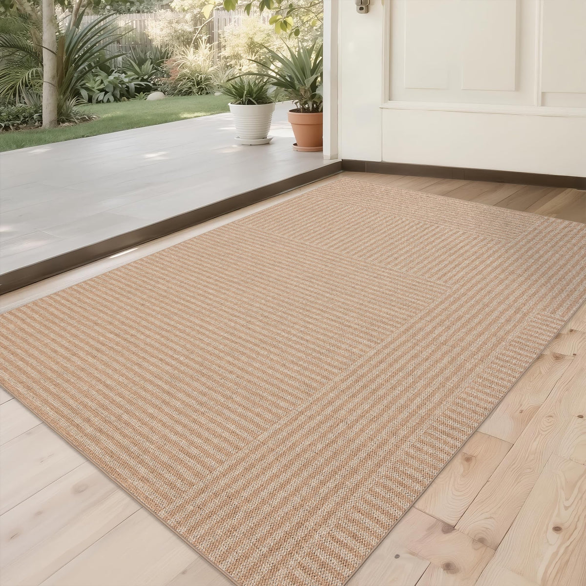 Easy Jute Rug for Pet Homes: 4x6 Outdoor Rug - Geometric Arch Pattern