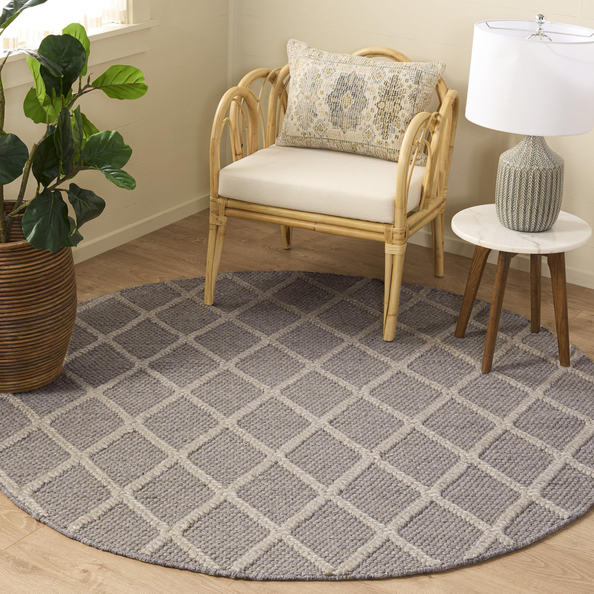SAFAVIEH Natura Area Rug 4x6, Wool Knotted Ivory & Ivory NAT310A