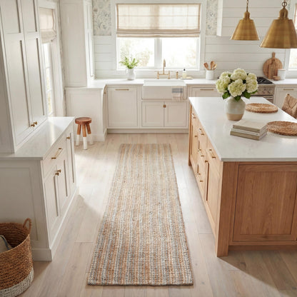 SAFAVIEH Natural Fiber Area Rug 8x10, Jute Knotted Large Natural NF447A