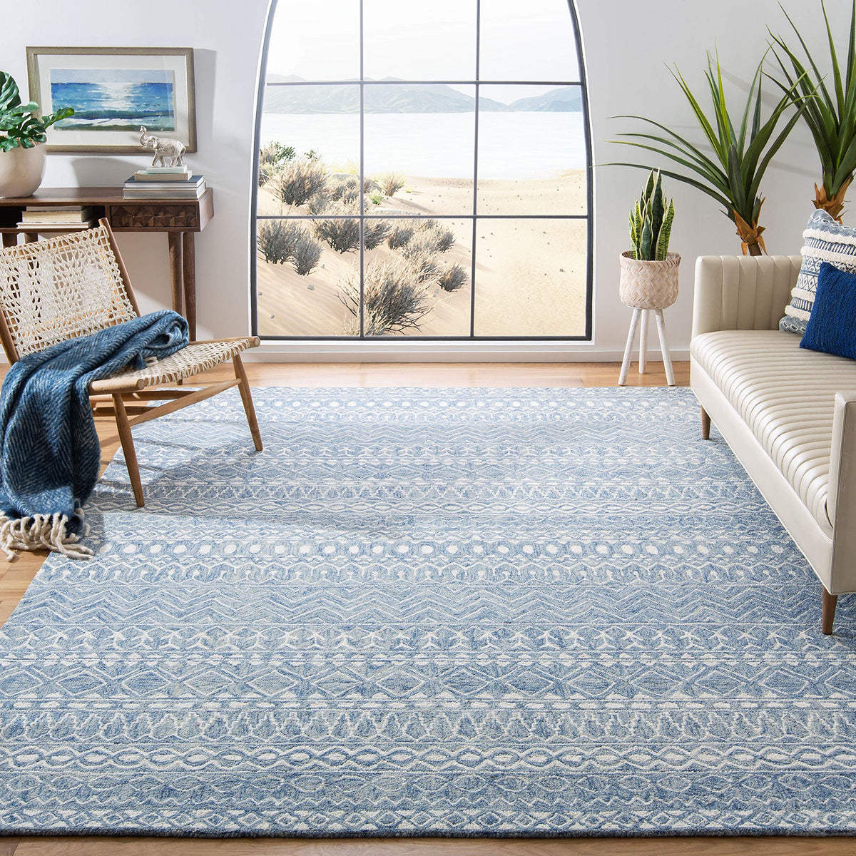 SAFAVIEH Micro-Loop Collection Accent Rug - 2'6" x 4', Blue & Ivory, Handmade Moroccan Boho Tribal Wool, Ideal for High Traffic Areas in Entryway, Living Room, Bedroom (MLP502M)