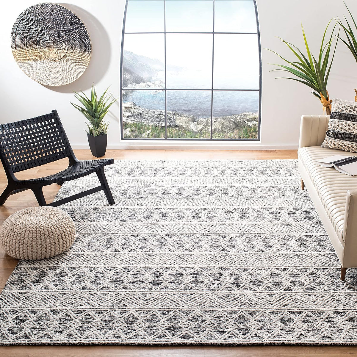 SAFAVIEH Area Rug 8x10 - Micro-Loop Collection - Large - Ivory & Black, Handmade Wool, Moroccan Boho Design, Ideal for Living Room, Bedroom, Office, Dining Space (MLP203A)