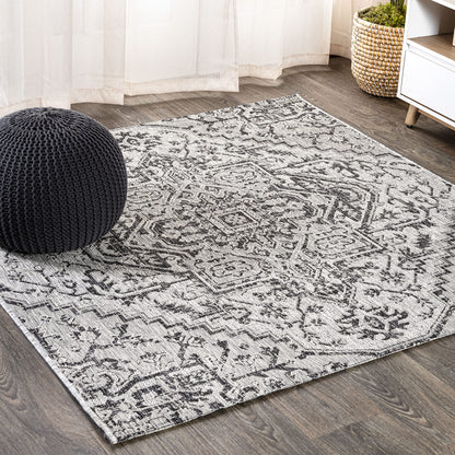 JONATHAN Y Boho Medallion Indoor Outdoor Area Rug 8X10 Black/Gray, Estrella Textured Weave for Backyard, Patio, Porch, Easy-Cleaning, High Traffic, Pet-Friendly, Non-Shedding (SMB105D-8)