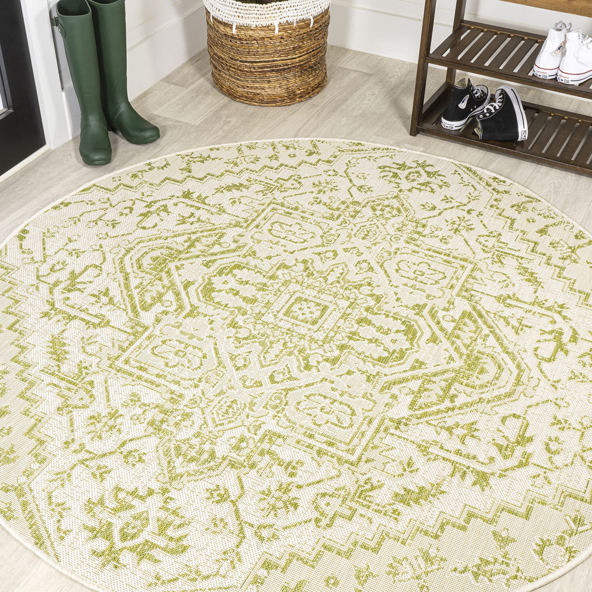 JONATHAN Y Boho Medallion Indoor Outdoor Area Rug 8X10 Black/Gray, Estrella Textured Weave for Backyard, Patio, Porch, Easy-Cleaning, High Traffic, Pet-Friendly, Non-Shedding (SMB105D-8)
