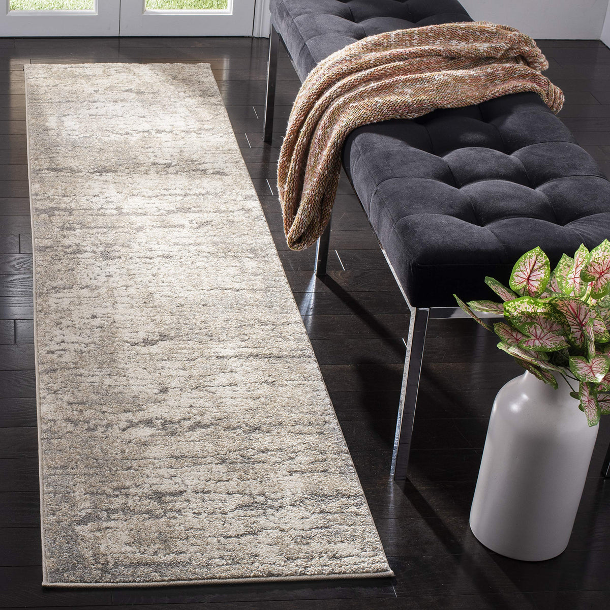 SAFAVIEH Spirit Area Rug 6'7"x9', Taupe & Ivory SPR126E