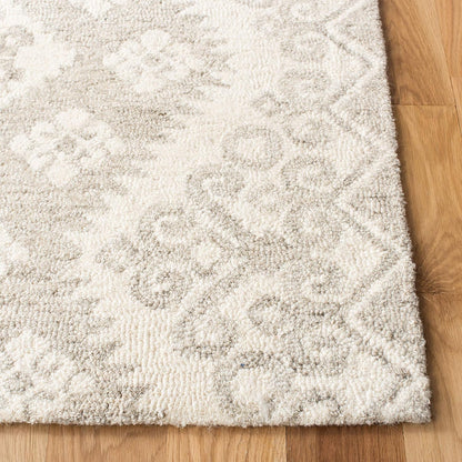 SAFAVIEH Area Rug 8x10 - Micro-Loop Collection - Large - Ivory & Beige, Handmade Wool, Ideal for Living Room, Bedroom, Office, Dining Space (MLP952A)