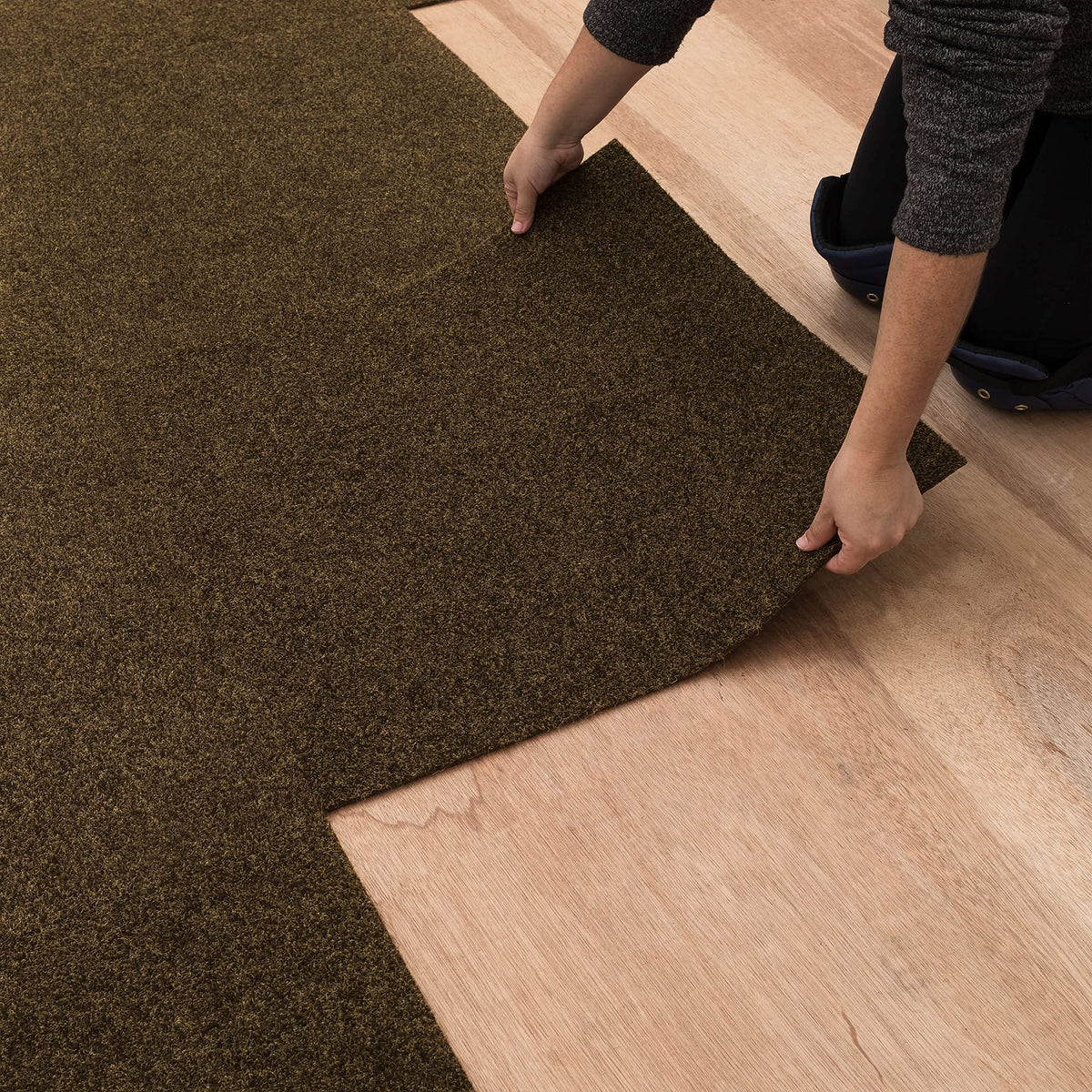 Mohawk Home 24" x 24" Indoor/Outdoor 0.25" Pile Height, Peel and Stick Carpet Tile, Grey Polyester, (15 Tiles) (60 sqft/Box)