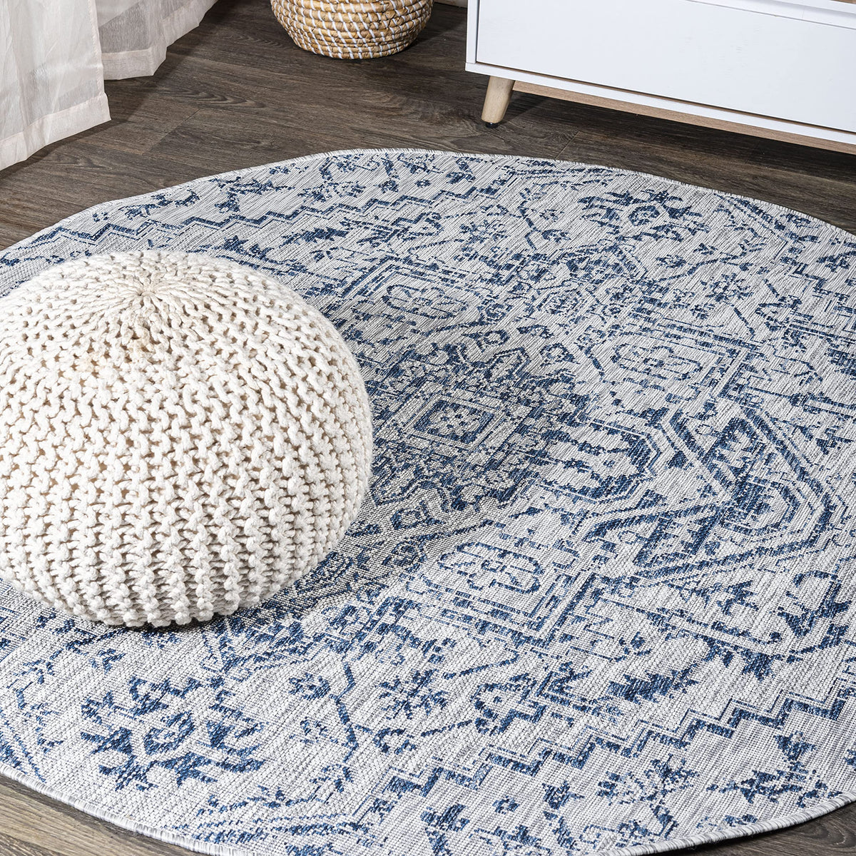 JONATHAN Y Boho Medallion Indoor Outdoor Area Rug 8X10 Black/Gray, Estrella Textured Weave for Backyard, Patio, Porch, Easy-Cleaning, High Traffic, Pet-Friendly, Non-Shedding (SMB105D-8)