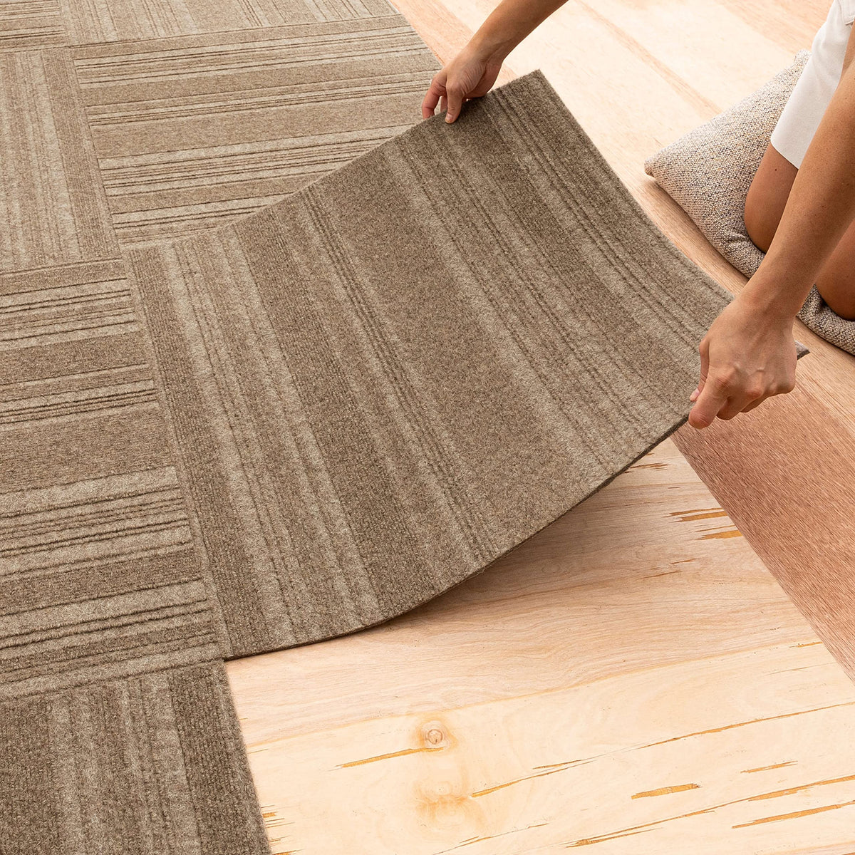 Mohawk Home 24" x 24" Indoor/Outdoor 0.25" Pile Height, Peel and Stick Carpet Tile, Grey Polyester, (15 Tiles) (60 sqft/Box)