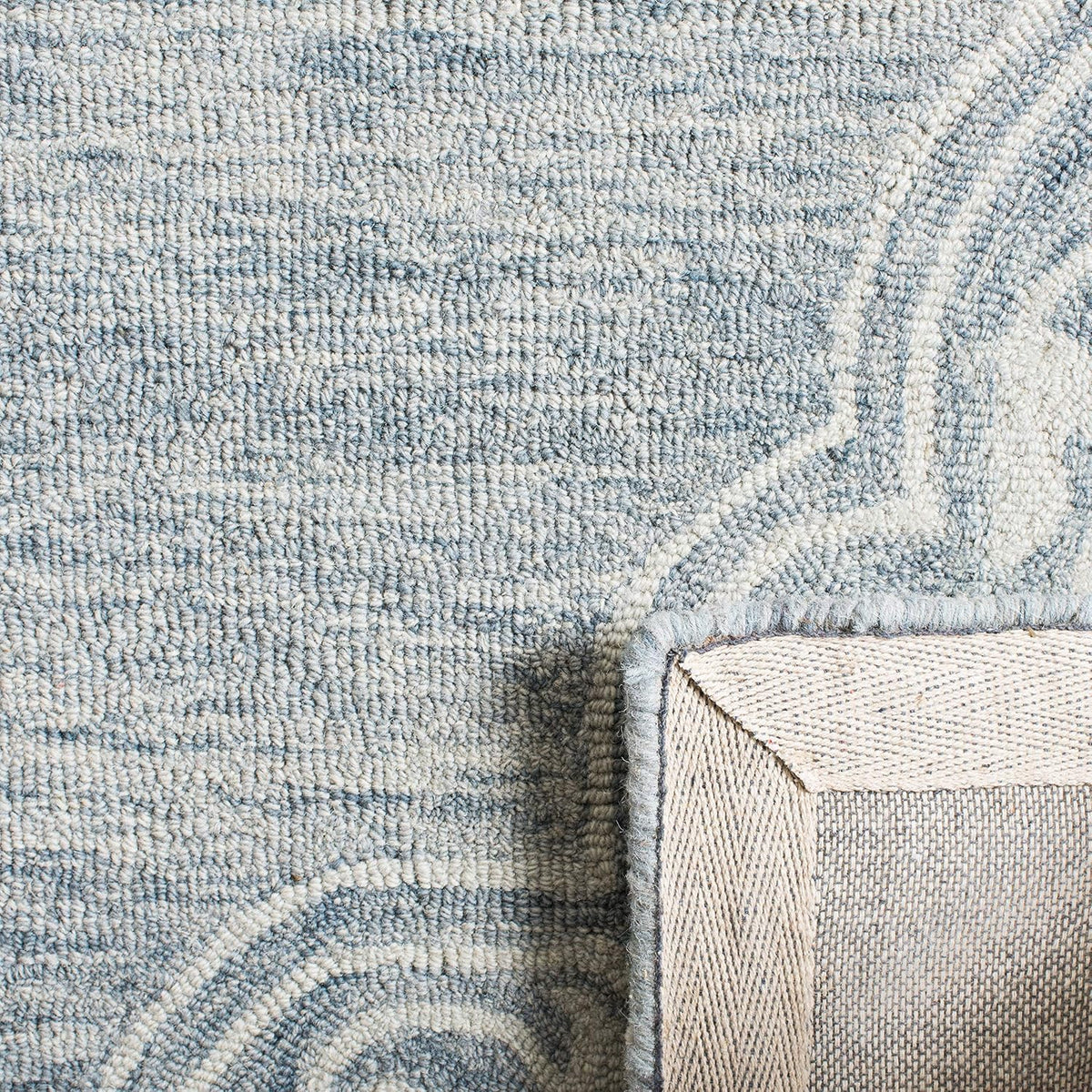 SAFAVIEH Area Rug 8x10 - Micro-Loop Collection - Large - Blue & Ivory, Handmade Wool, Medallion Design, Ideal for Living Room, Bedroom, Office, Dining Space (MLP620M)