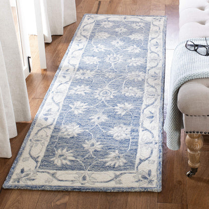 SAFAVIEH Micro-Loop Collection Area Rug - 6' x 9', Light Blue & Ivory, Handmade Wool, Ideal for High Traffic Areas in Living Room, Bedroom (MLP536L)