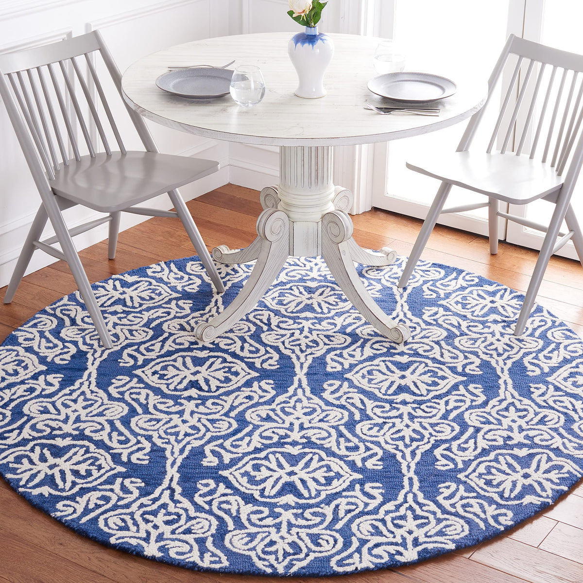 SAFAVIEH Blossom Collection Area Rug - 9' x 12', Beige & Ivory, Handmade Wool, Ideal for High Traffic Areas in Living Room, Bedroom (BLM112B)