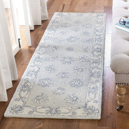 SAFAVIEH Micro-Loop Collection Area Rug - 6' x 9', Light Blue & Ivory, Handmade Wool, Ideal for High Traffic Areas in Living Room, Bedroom (MLP536L)