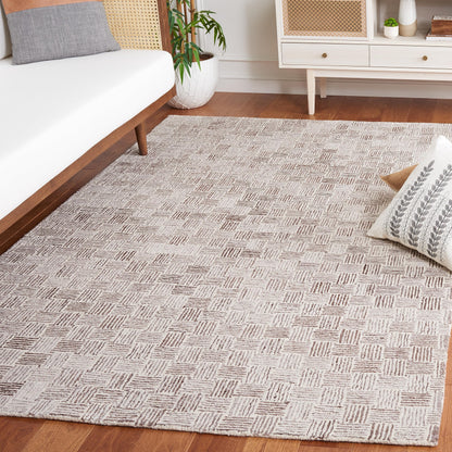 SAFAVIEH Micro-Loop Collection Area Rug - 5' Square, Light Grey & Ivory, Handmade Wool, Ideal for High Traffic Areas in Living Room, Bedroom (MLP537F)