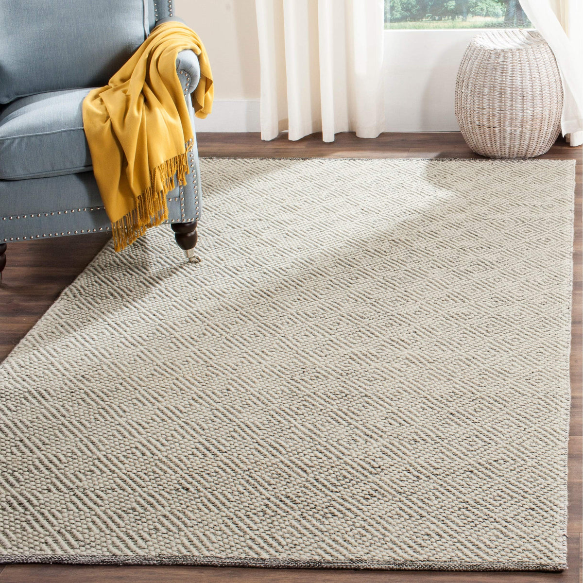 SAFAVIEH Natura Wool Area Rug 8'x10', Ivory & Light Grey NAT503A