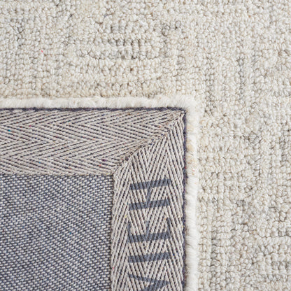 SAFAVIEH Micro-Loop Collection Area Rug - 5' Square, Light Grey & Ivory, Handmade Wool, Ideal for High Traffic Areas in Living Room, Bedroom (MLP537F)