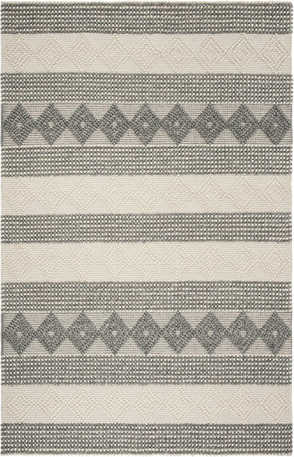 SAFAVIEH Natura Collection Area Rug - 5' x 8', Grey & Ivory, Handmade Moroccan Boho Tribal Wool & Cotton, Ideal for High Traffic Areas in Living Room, Bedroom (NAT105F)