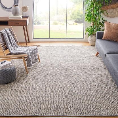 SAFAVIEH Natura Wool Area Rug 8'x10', Ivory & Light Grey NAT503A