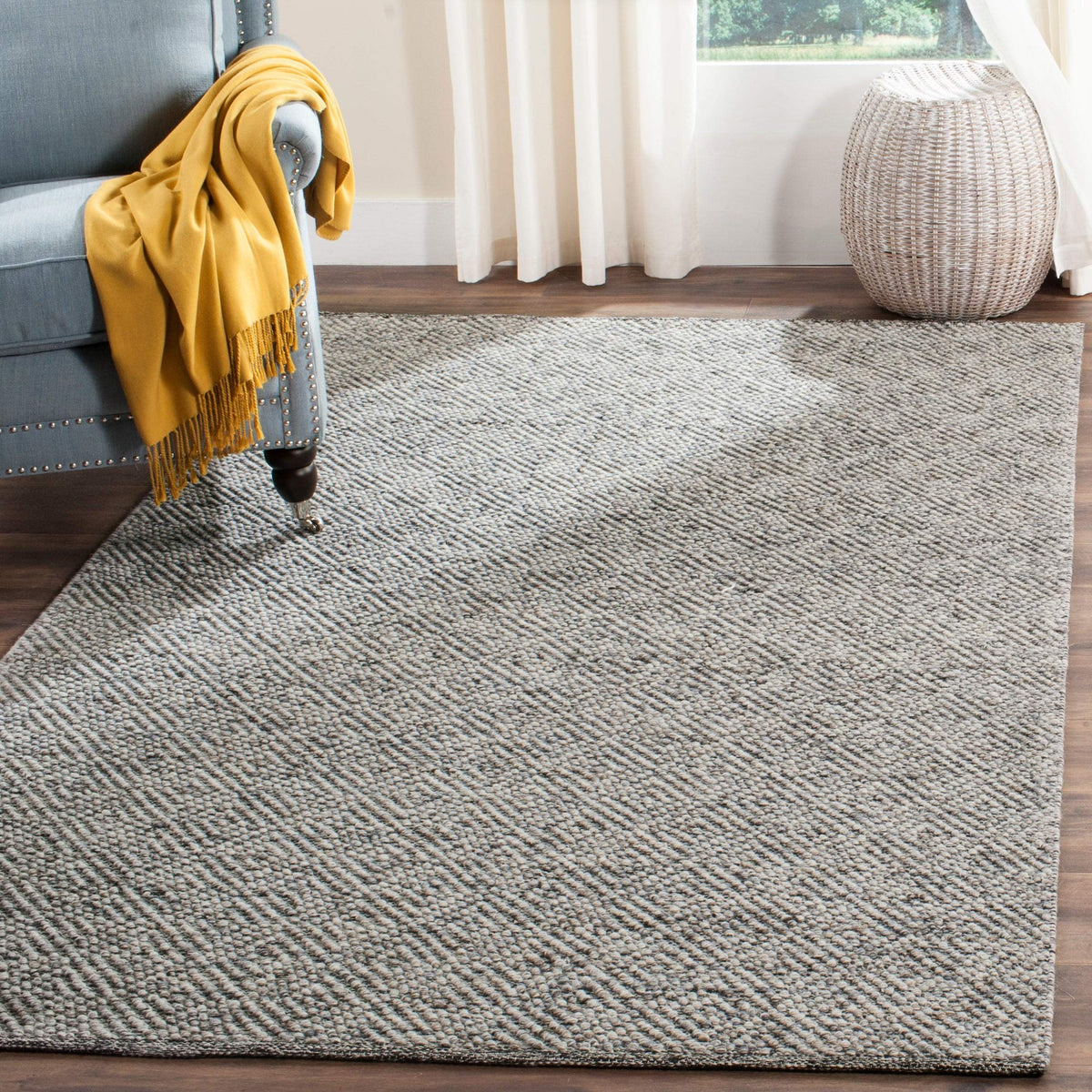 SAFAVIEH Natura Wool Area Rug 8'x10', Ivory & Light Grey NAT503A