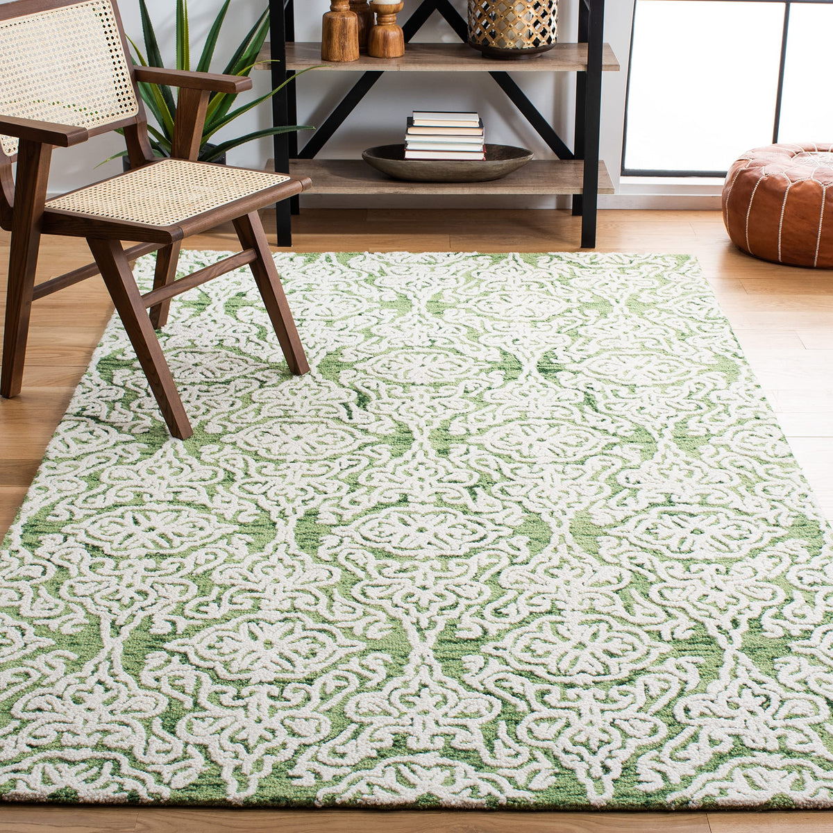 SAFAVIEH Blossom Collection Area Rug - 9' x 12', Beige & Ivory, Handmade Wool, Ideal for High Traffic Areas in Living Room, Bedroom (BLM112B)