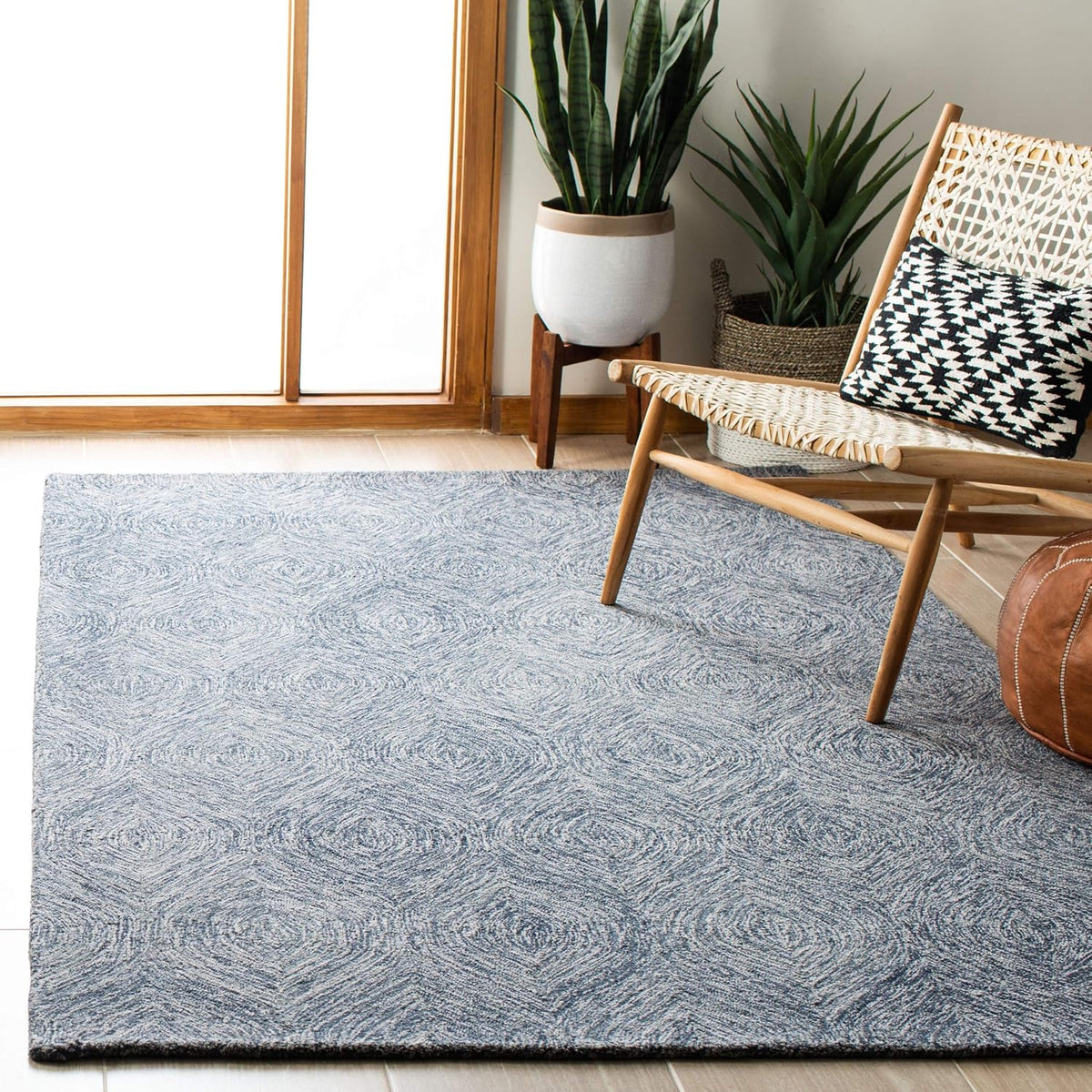 SAFAVIEH Area Rug 8x10 - Micro-Loop Collection - Large - Grey & Ivory, Handmade Wool, Ideal for Living Room, Bedroom, Office, Dining Space (MLP615F)