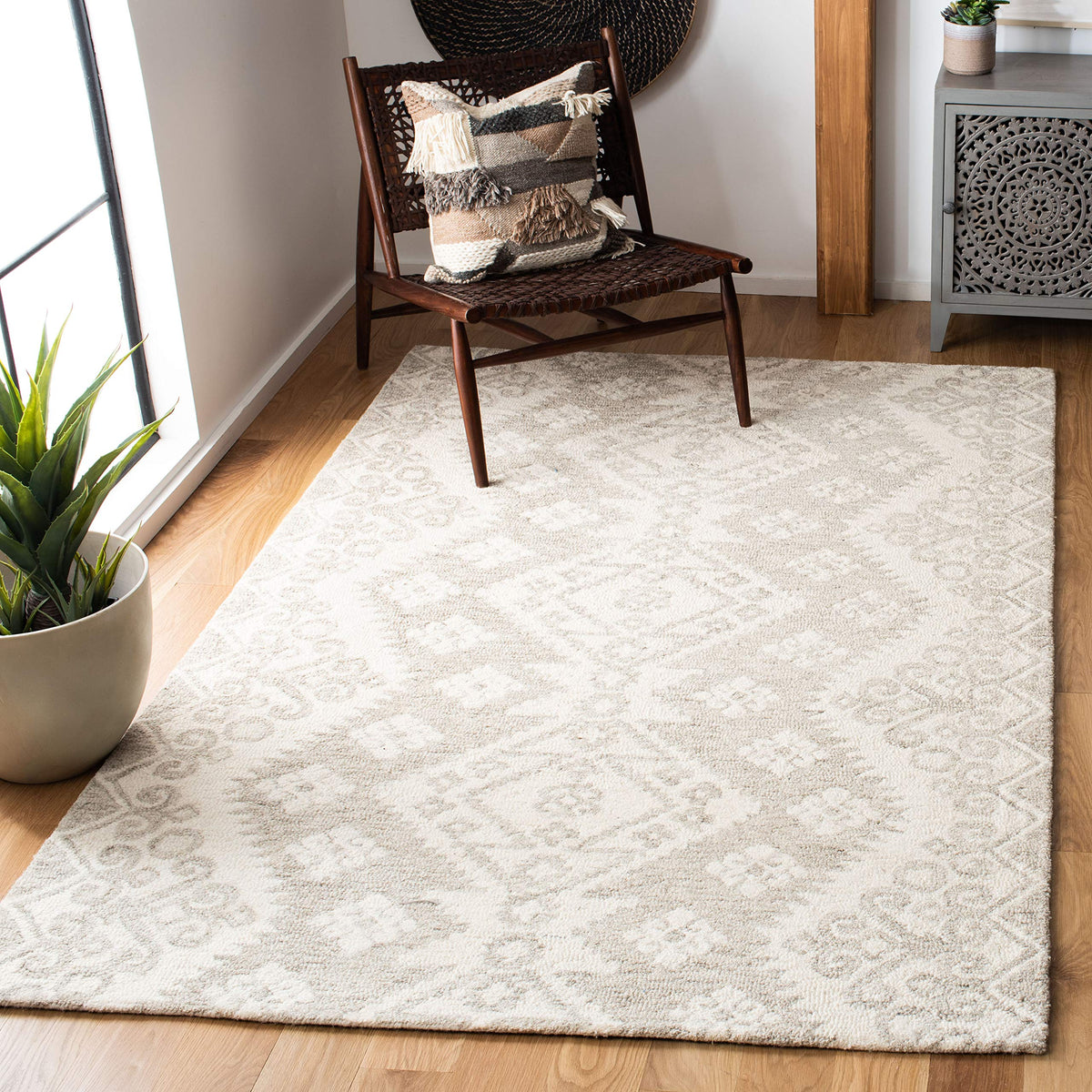 SAFAVIEH Area Rug 8x10 - Micro-Loop Collection - Large - Ivory & Beige, Handmade Wool, Ideal for Living Room, Bedroom, Office, Dining Space (MLP952A)