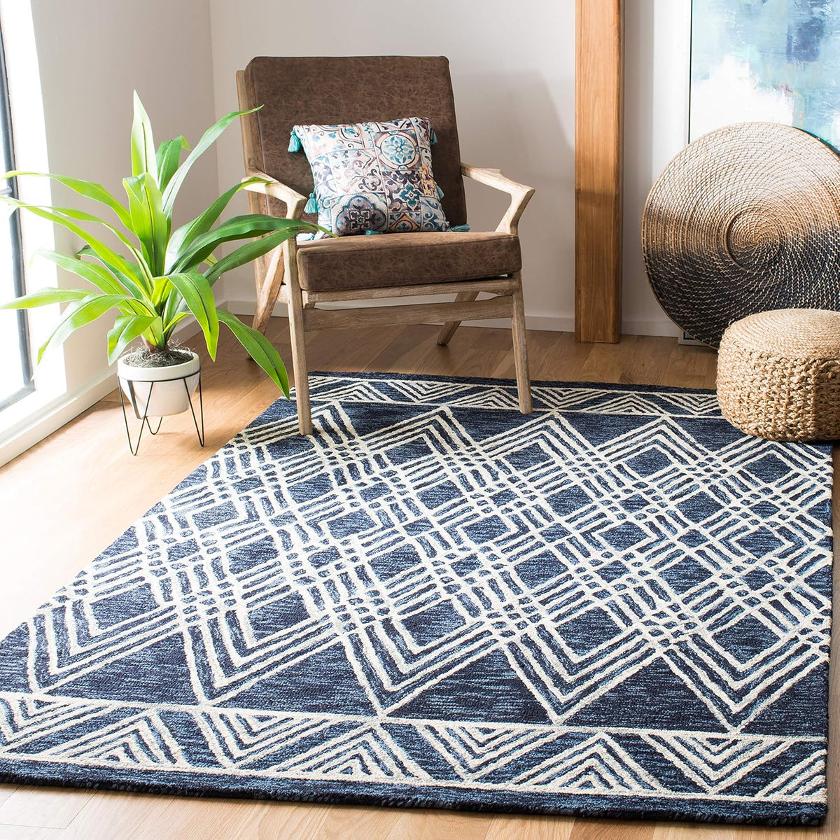 SAFAVIEH Area Rug 8x10 - Micro-Loop Collection - Large - Navy & Ivory, Handmade Wool, Moroccan Tribal Design, Ideal for Living Room, Bedroom, Office, Dining Space (MLP155N)