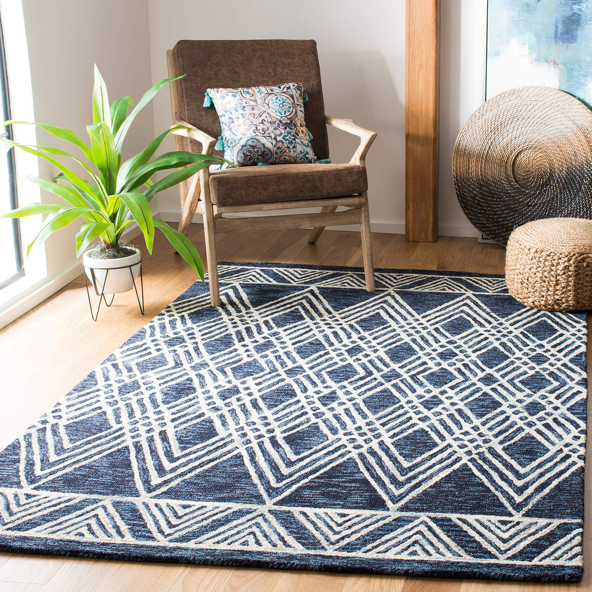 SAFAVIEH Area Rug 8x10 - Micro-Loop Collection - Large - Navy & Ivory, Handmade Wool, Moroccan Tribal Design, Ideal for Living Room, Bedroom, Office, Dining Space (MLP155N)